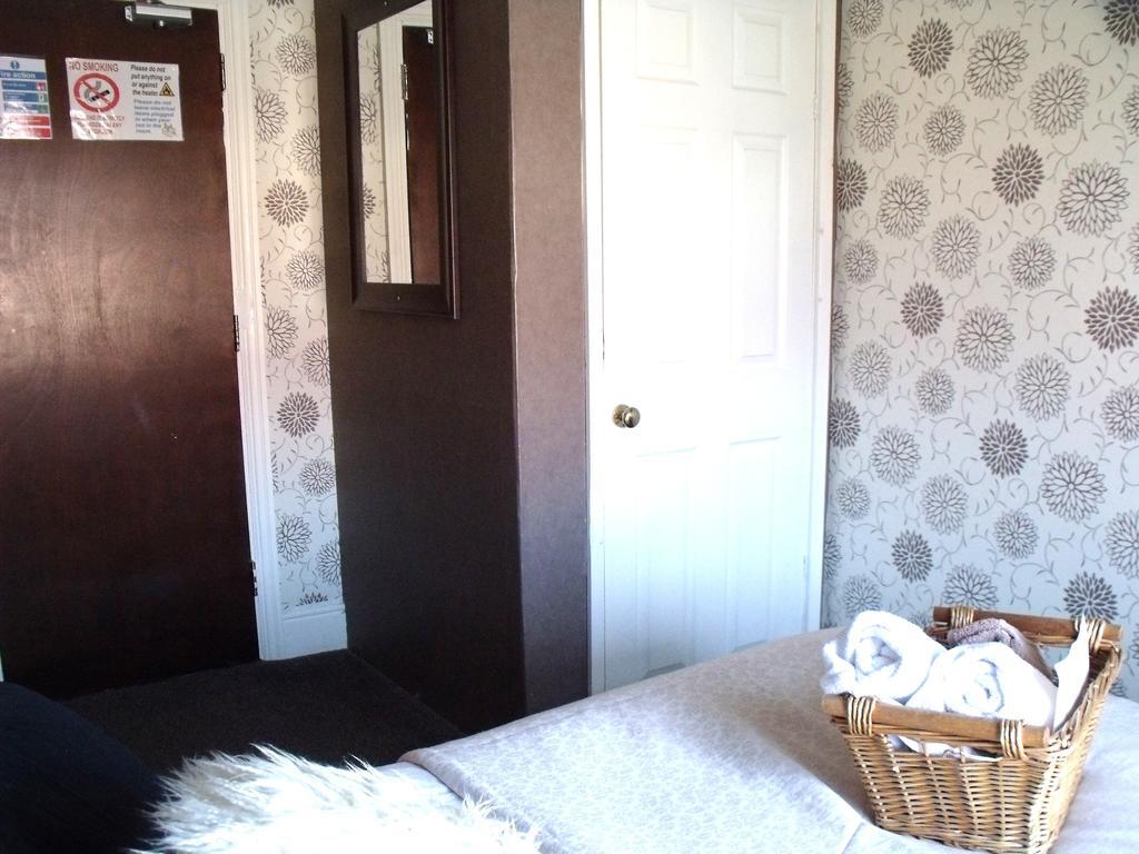 The Derby Hotel Blackpool Camera foto