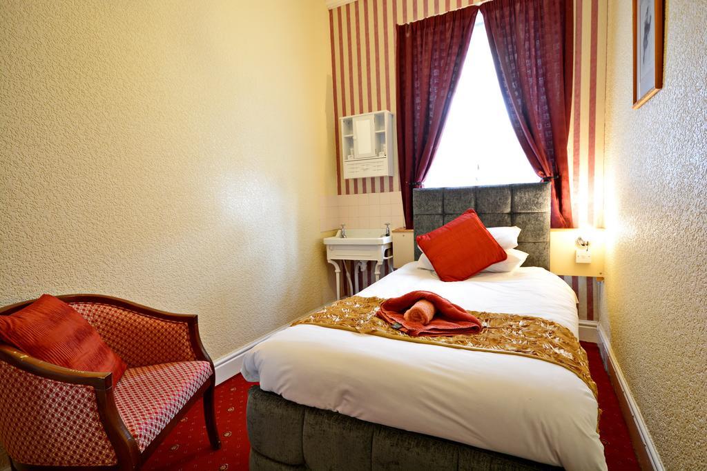 The Derby Hotel Blackpool Esterno foto