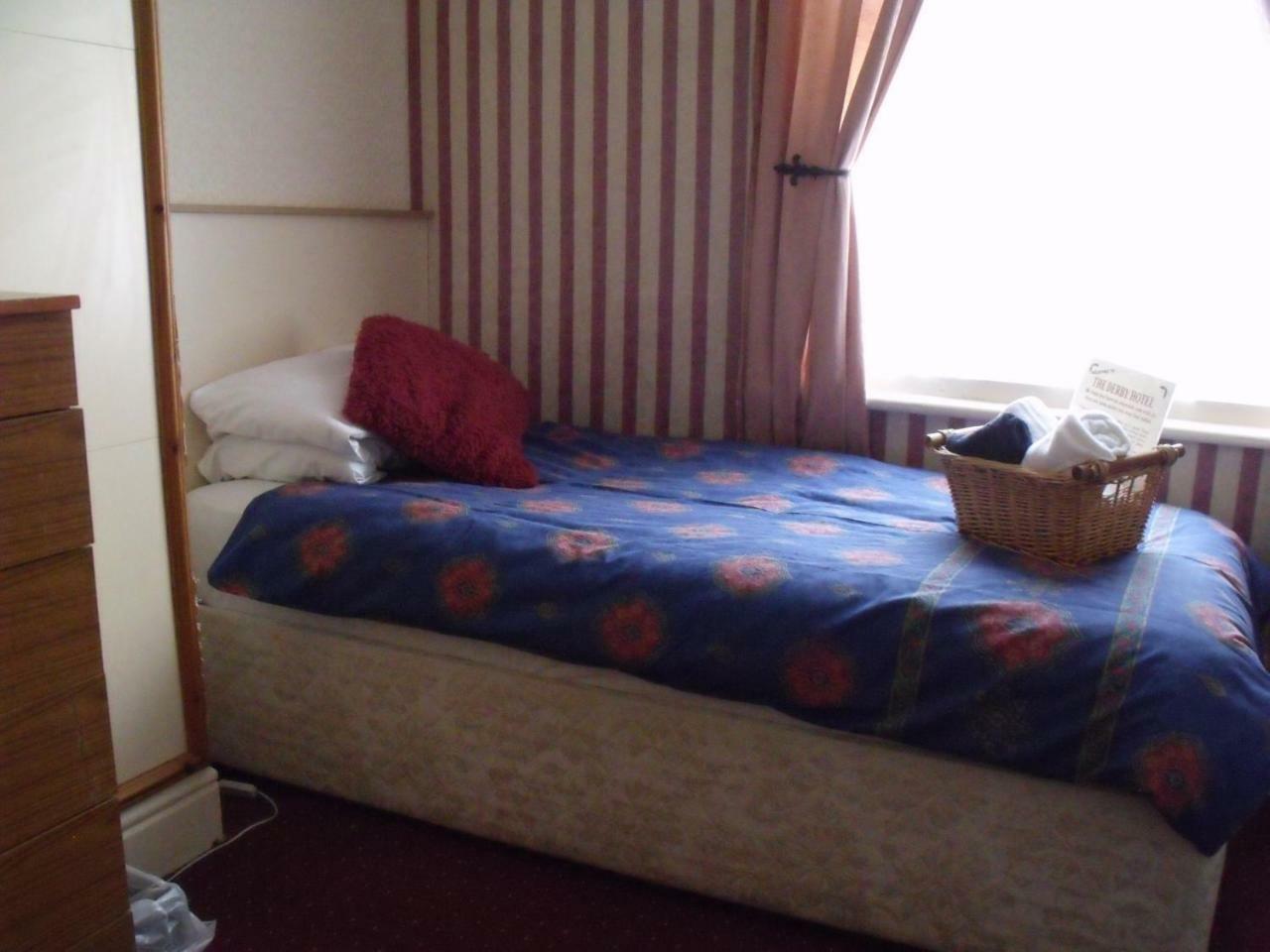 The Derby Hotel Blackpool Camera foto